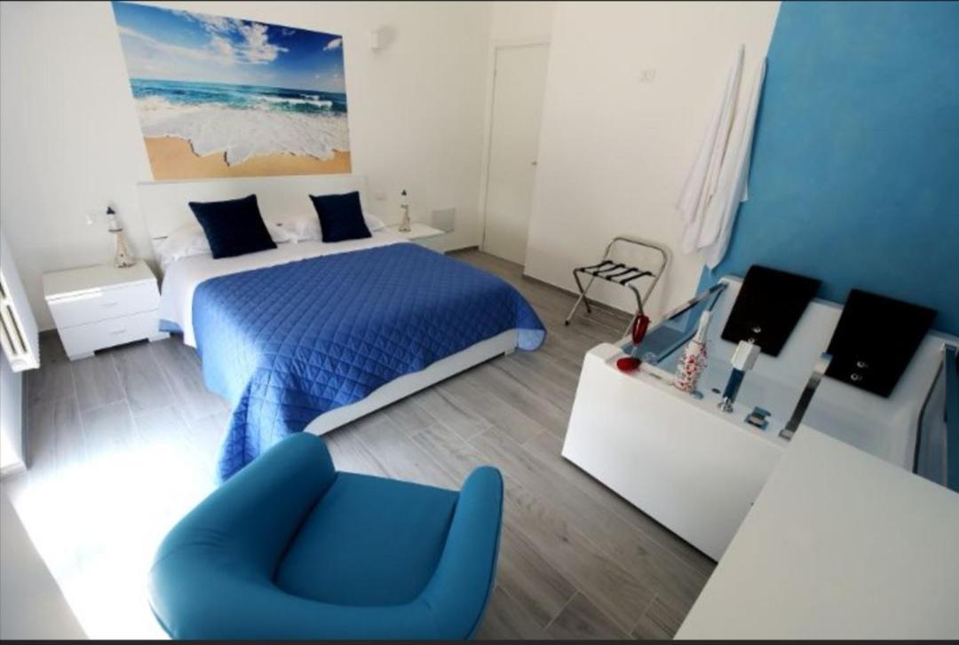 Il Cielo Sul Mare Bed & Breakfast Bisceglie Bagian luar foto